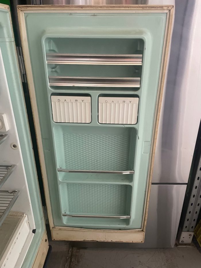 Vintage Fridge - Image 4