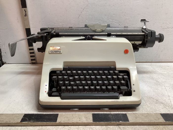 Retro Type writer