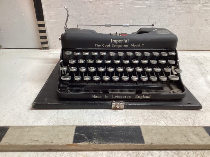 Vintage Imperial type writer