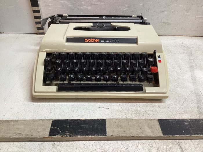 Retro Typewriter