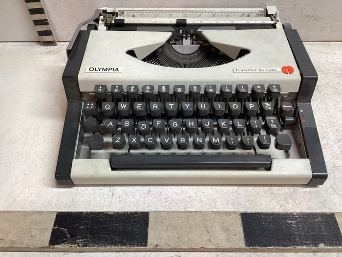 Retro typewriter