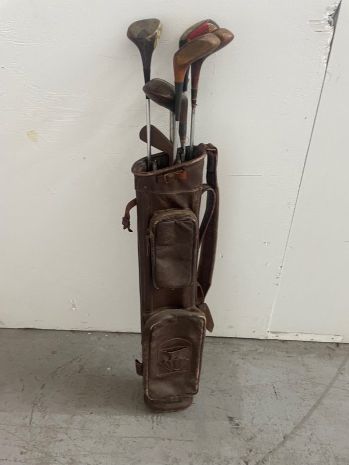 Vintage Golf Bag and Clubs - Image 2