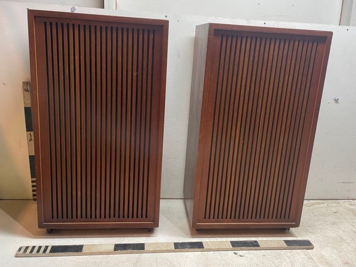 Retro Speakers