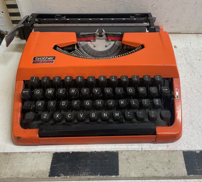 Retro Typewriter