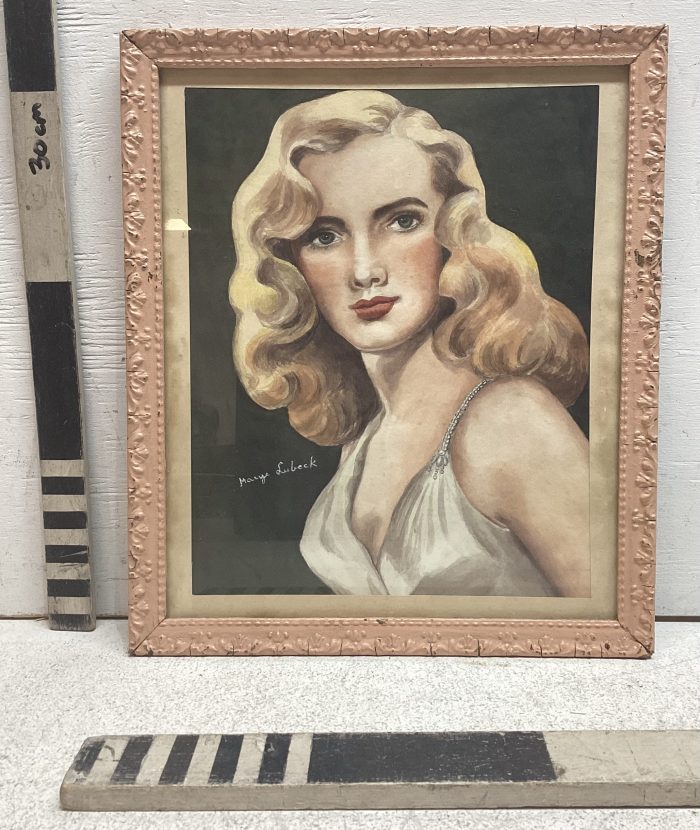 Painting of blonde woman