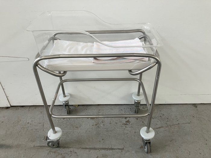 Hospital Baby Bassinet Trolley - Image 2