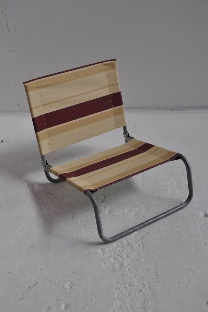 brown beach chair