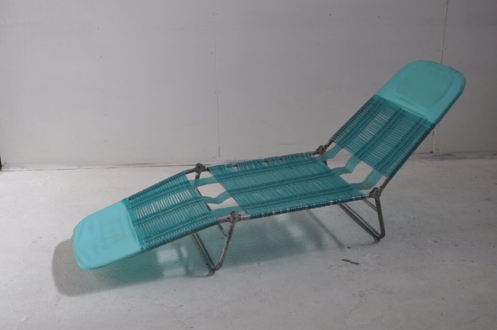 Banana Lounge retro PropCo